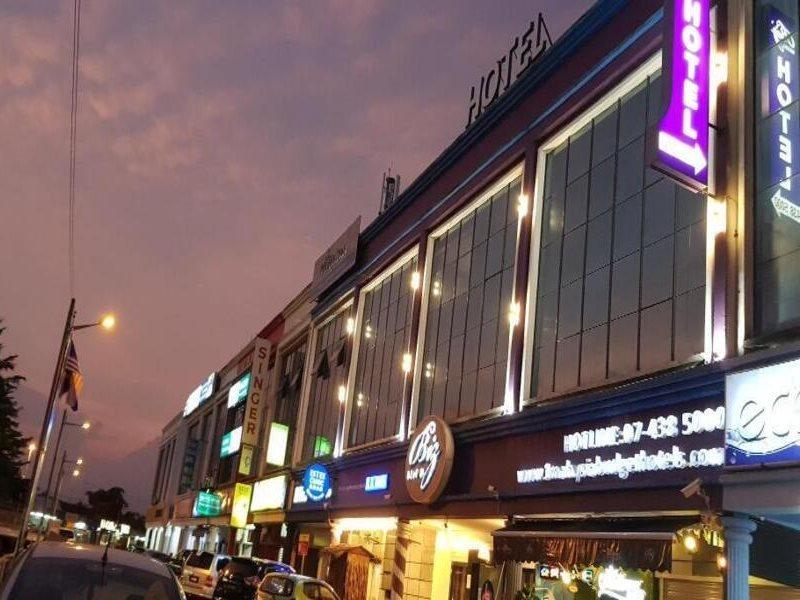 Biz Hotel Batu Pahat Exterior foto