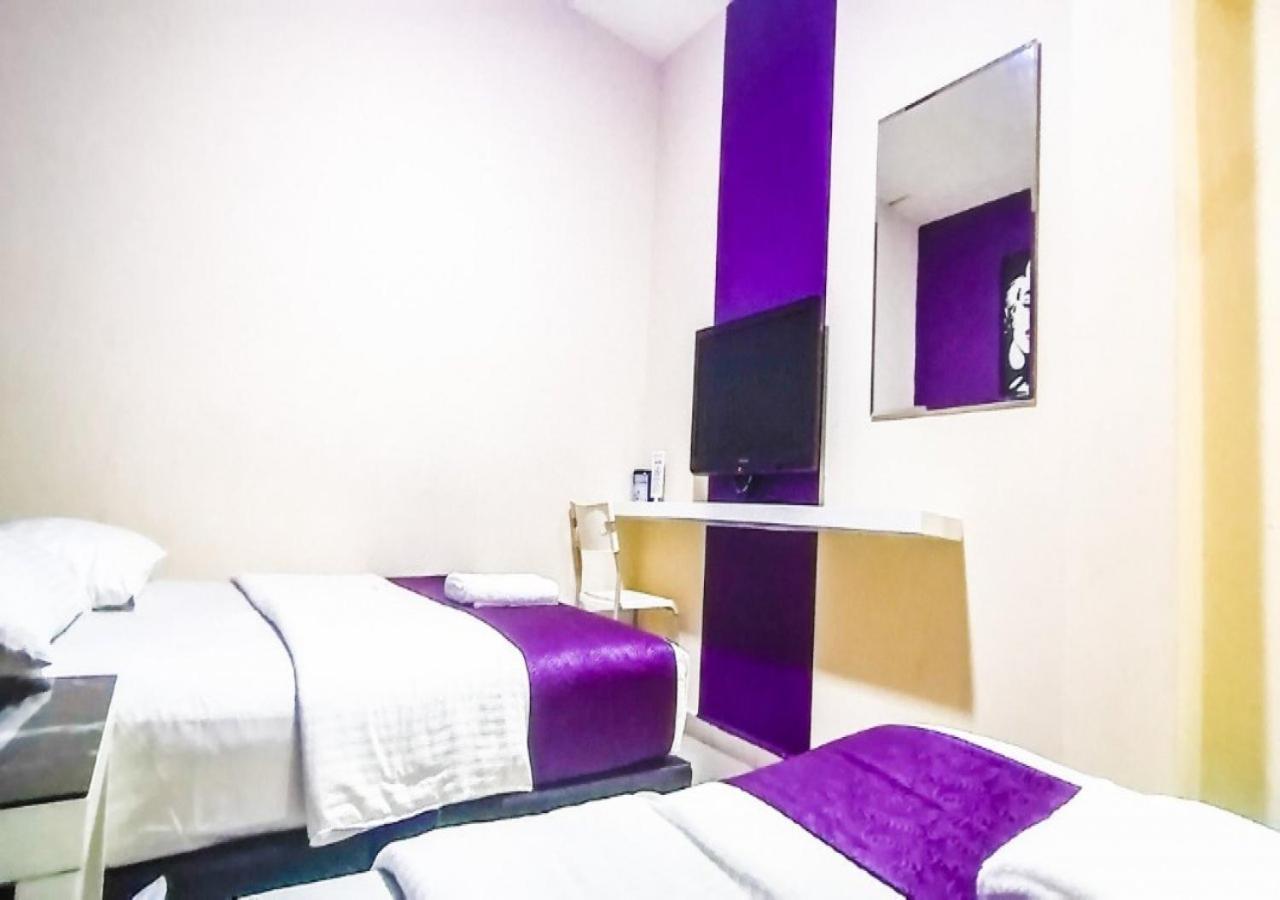 Biz Hotel Batu Pahat Exterior foto